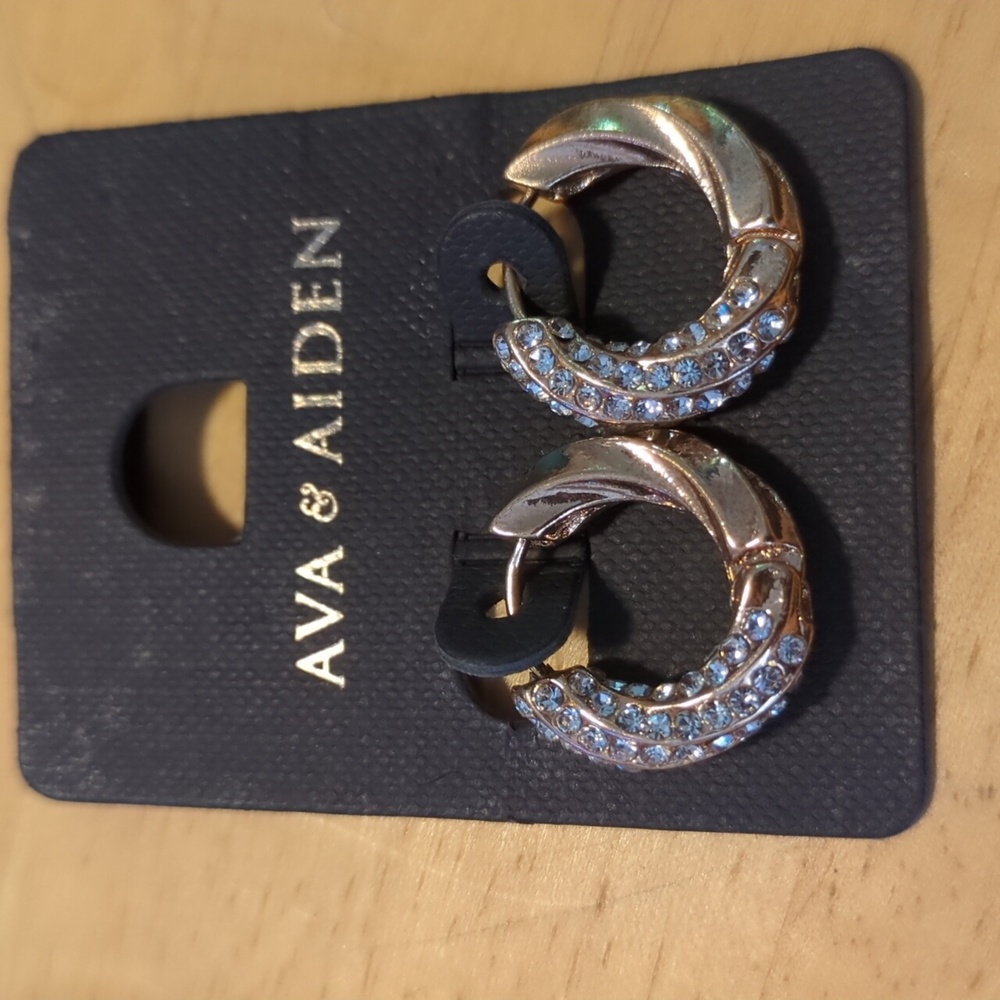 3/4" Gold-Tone Self-Closing Hoops with Rhinestone Bling Accents - Cute & Stylish